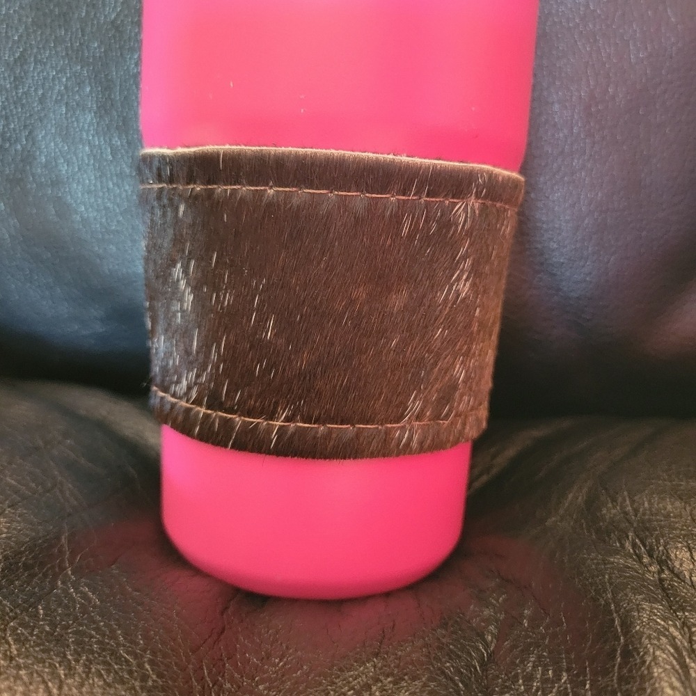 New With Out Tag genuine leather and hair on hide Keychain Lanyard And Cup Kozie - Picture 6 of 9